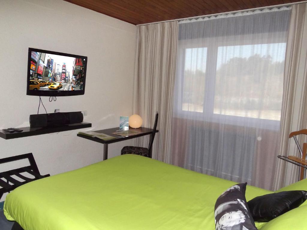 Auberge Du Parc Baudricourt Room photo